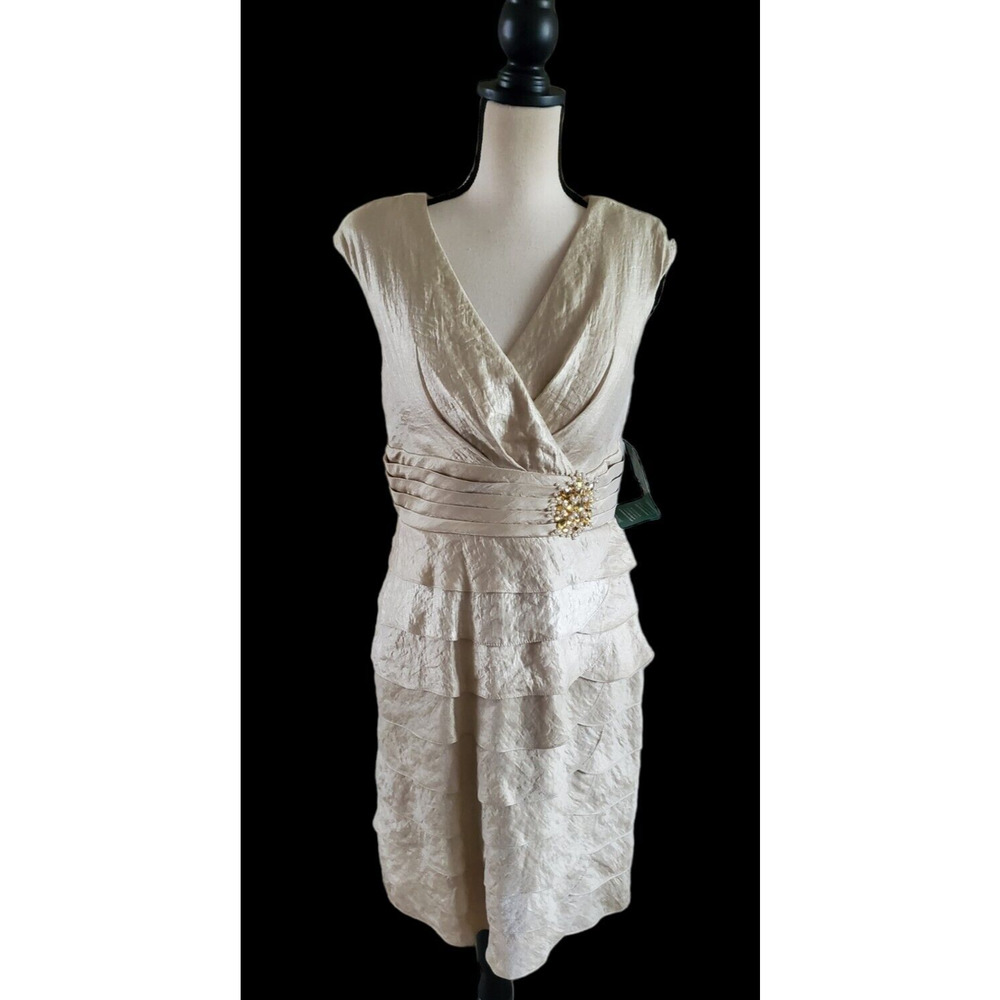 Jessica Howard Evenings Gold V-Neck Tiered Cocktail Sheath Dress Sz 10 NWT